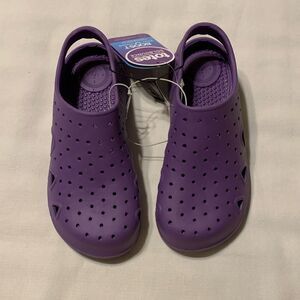 TOTES Red Water Shoes with Ventilation and Slip-On Design